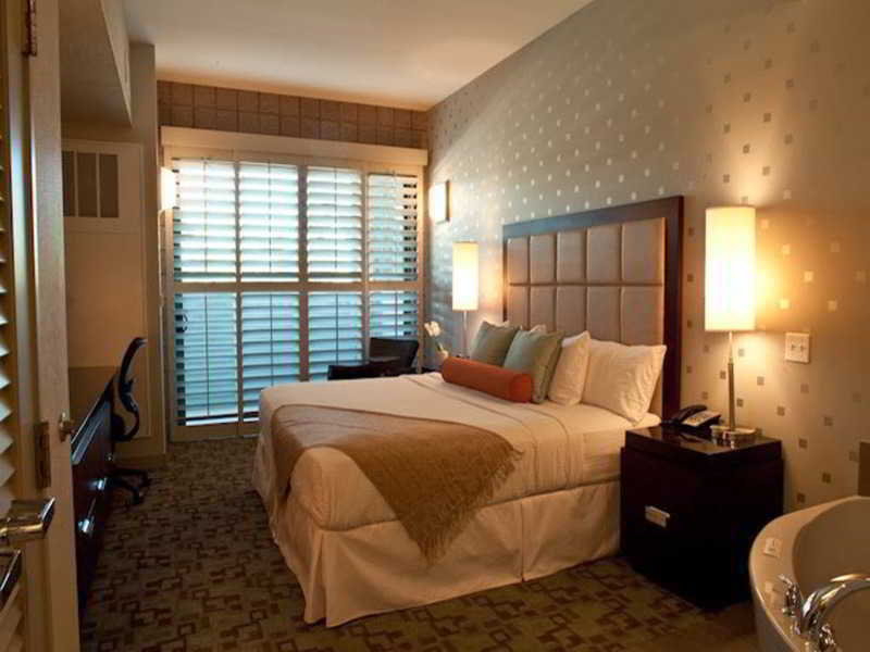 Best Western Plus Sundial Scottsdale Room photo